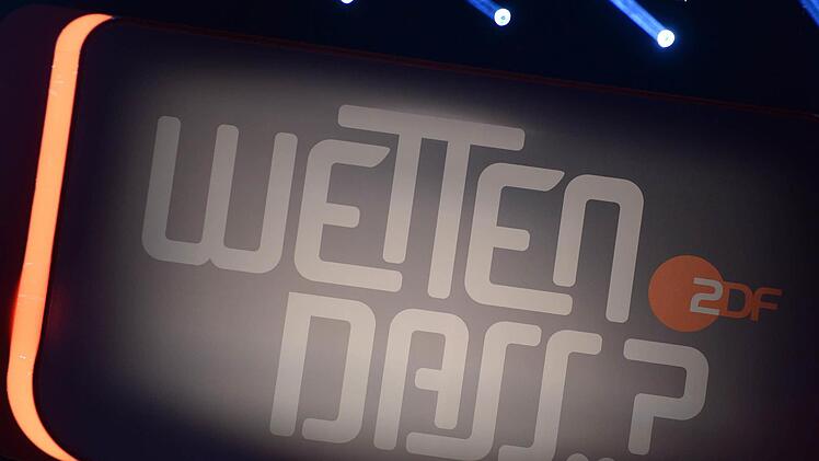 Jan Böhmermann moderiert "Wetten, dass..?". Das klingt wie ein Scherz, doch das ZDF hat die Meldung nun offiziell bestätigt. Foto: Hendrik Schmidt/dpa