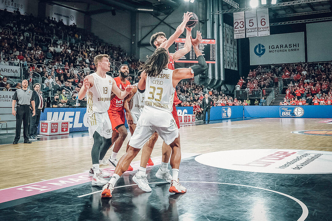 Impressionen vom Pokalachtelfinale