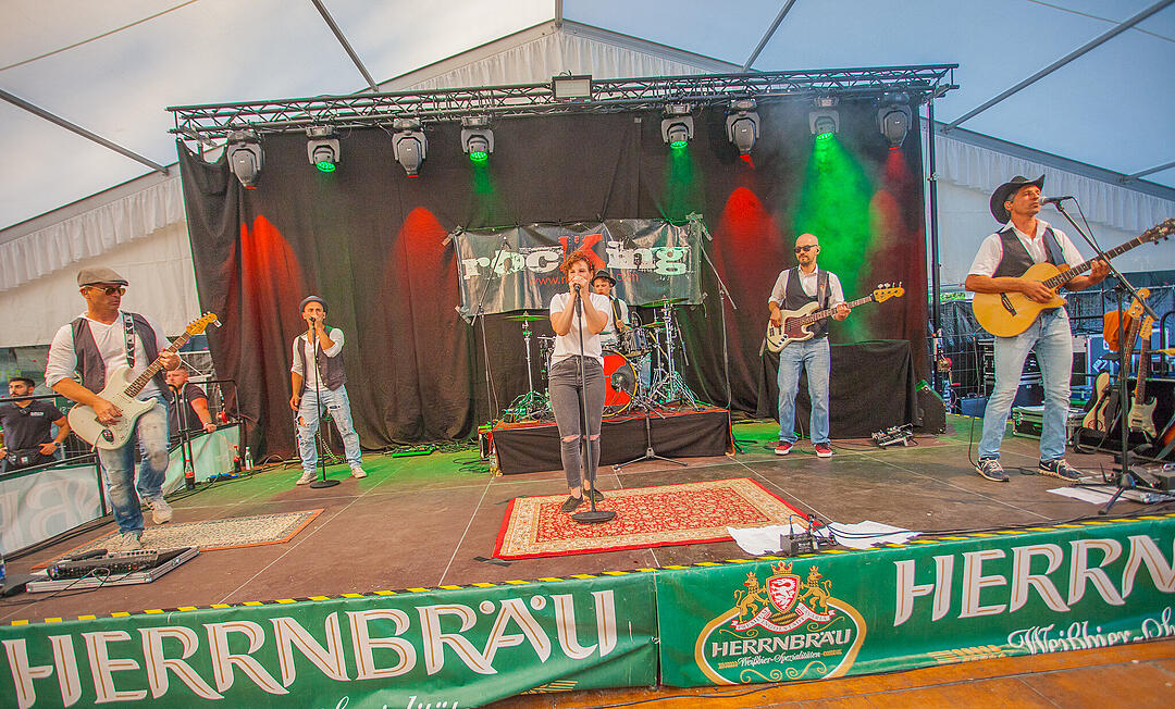 Ausgelassene Stimmung mit rocKing und Tasty 7.