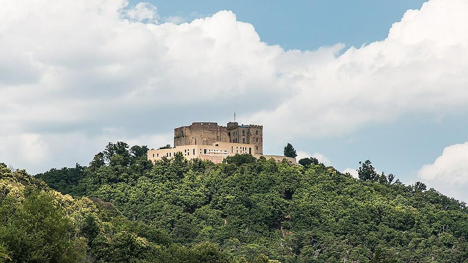 Hambacher Schloss: Historie und Erlebnisse entdecken