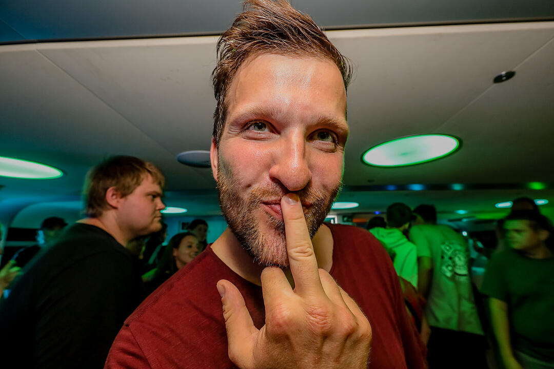 Auf drei Decks wurde richtig gefeiert!