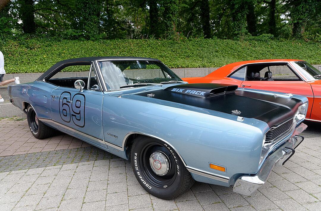 Oldtimer, Live Musik und vieles mehr!