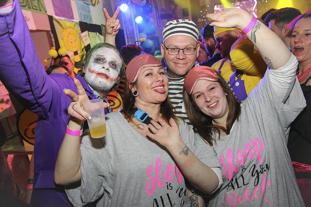 Super Stimmung beim Blütenfasching