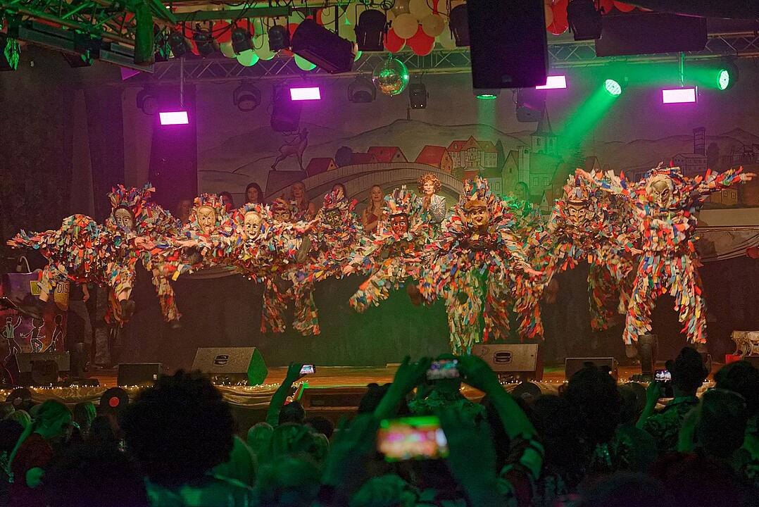 Motto: "Licht aus! Spot an! 70er Disco"