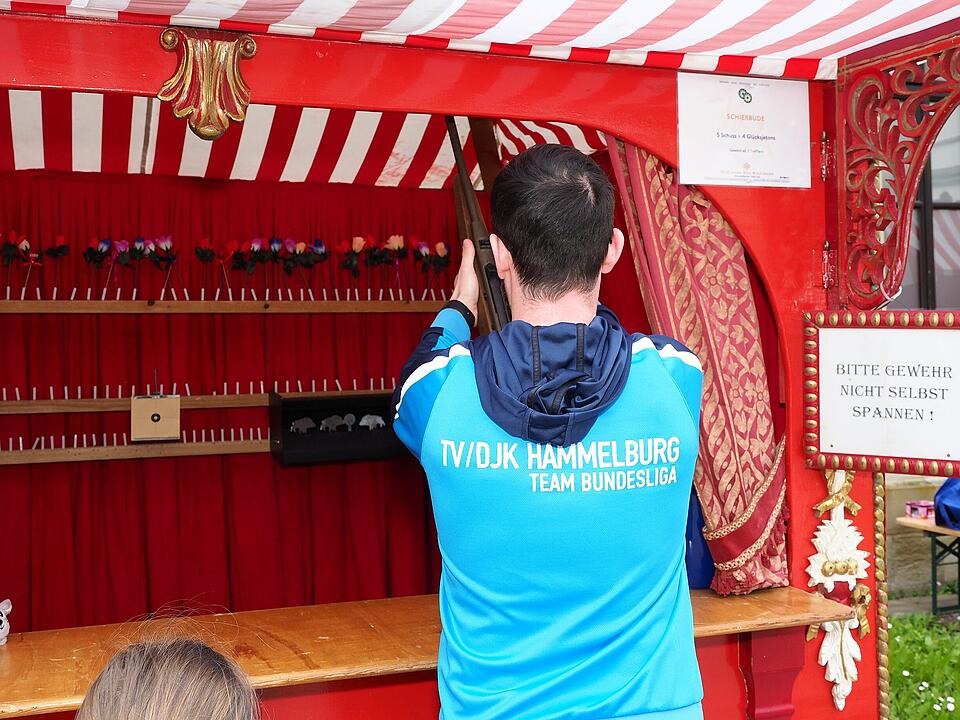 Viele Attraktionen für Groß und Klein, Live-Musik und kulinarische Highlights waren geboten.