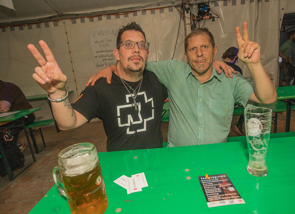 Die Cover- und Partyband "Tasty 7" spielten am Samstag.