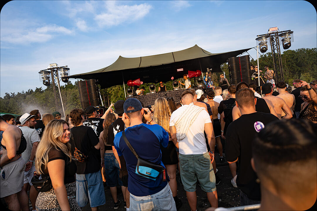 Techno, Trance und Hard Techno