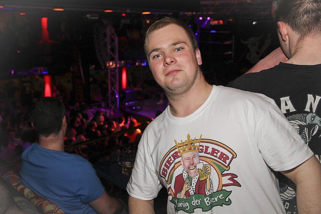 Heavy Volxmusic im Tanzcenter
