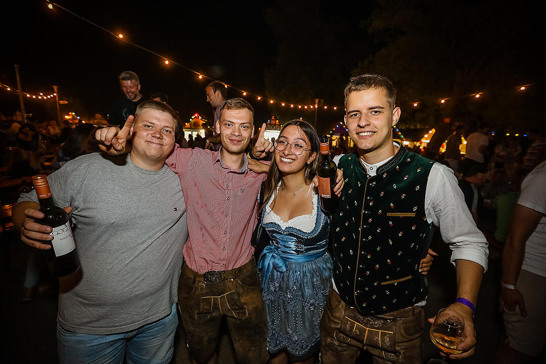 Erstklassige Stimmung mit den Almrockern!