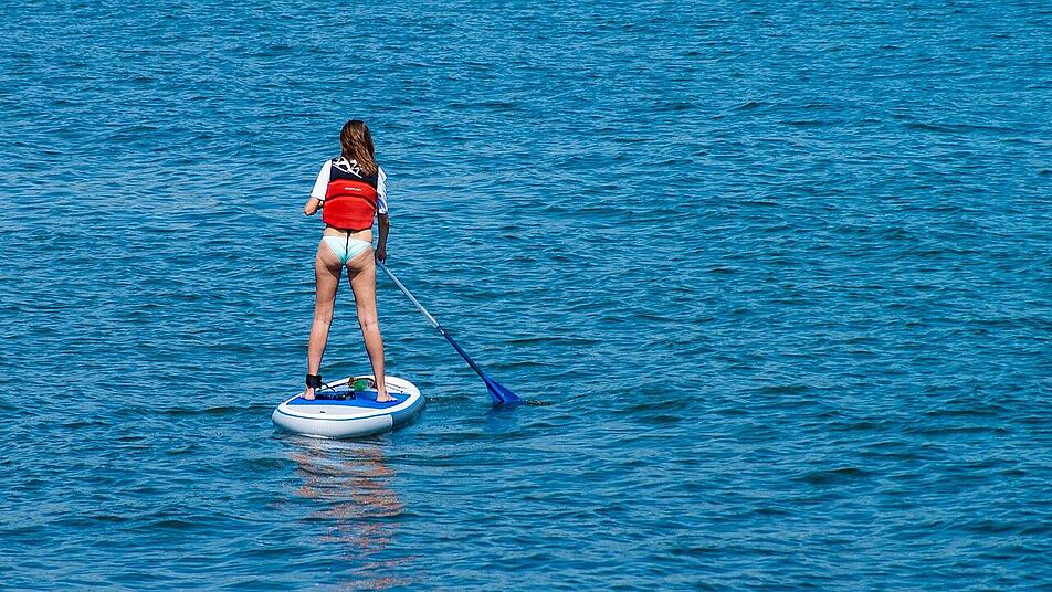 Stand-Up-Paddling ist der perfekte Sommersport.
