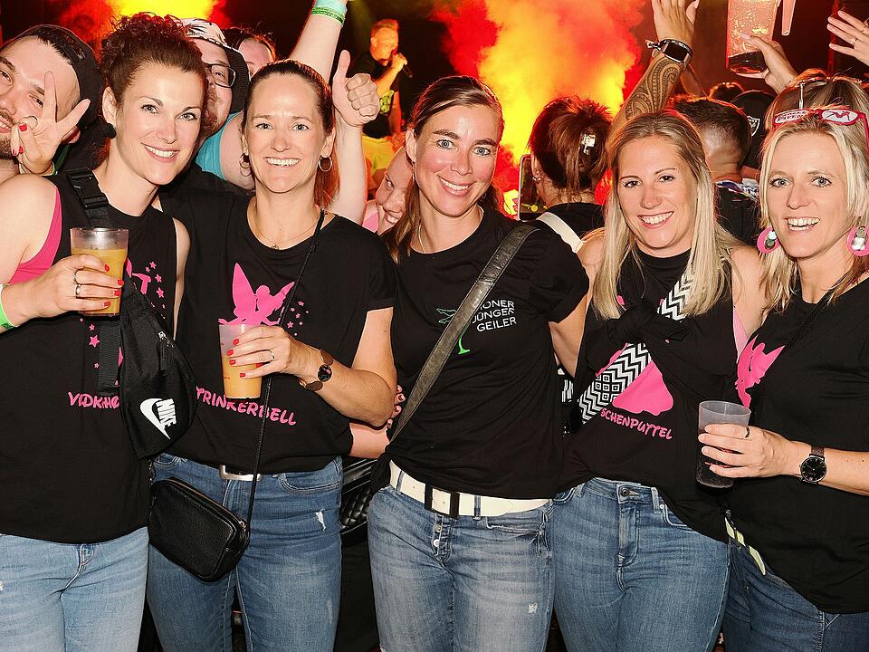 Super Stimmung mit vielen Ballermann-Stars!