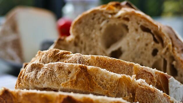 Knusprig und aromatisch: So schmeckt Landbrot.