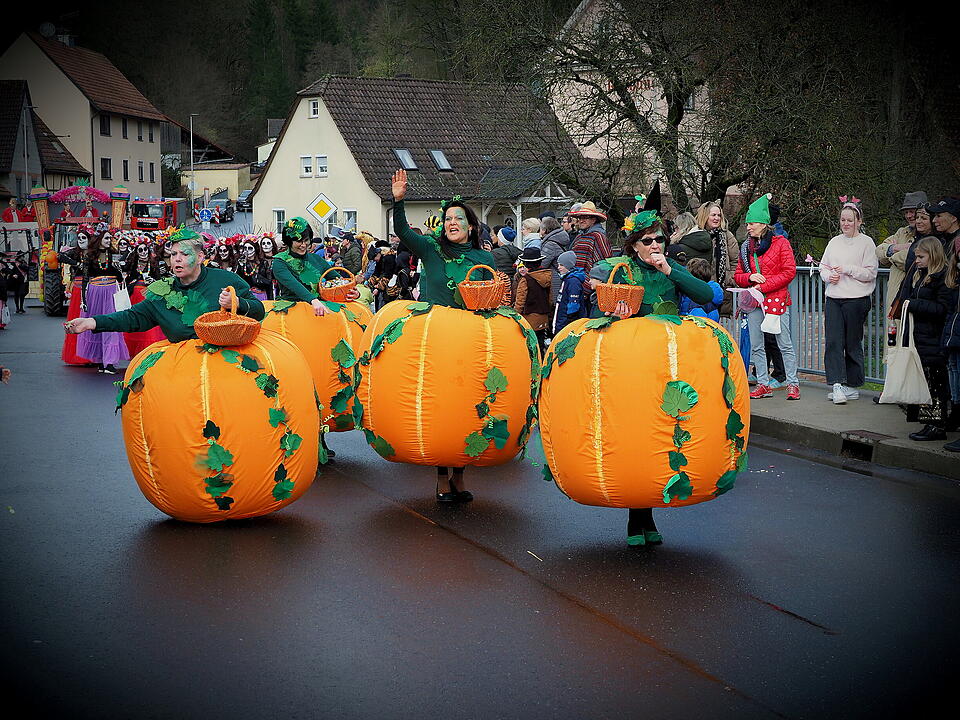 Beste Faschingslaune in Aura/Saale