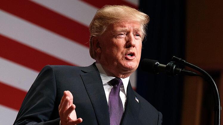 US-Präsident Donald Trump wirft China vor Öl an Nordkorea zu liefern und damit  gegen eine UN-Resolution zu verstoßen. Foto: Symbolbild / Evan Vucci / dpa / AP