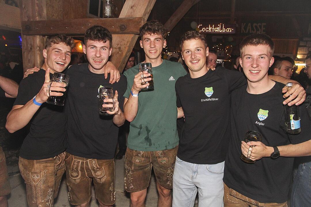 Mit der Partyband "Popnach8"!