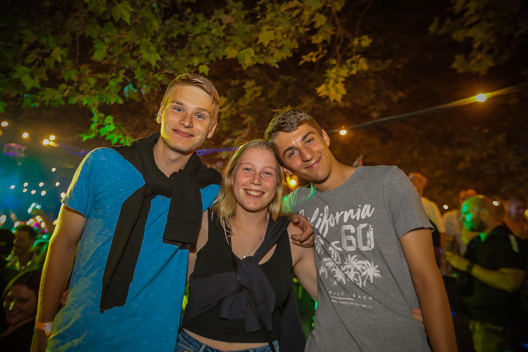 Impressionen vom größten Weinfest in Franken!