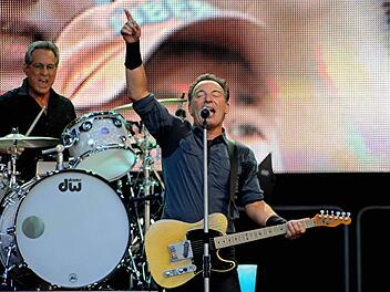 Auf geht's: Bruce Springsteen in Leipzig Foto: Helmut Ölschlegel