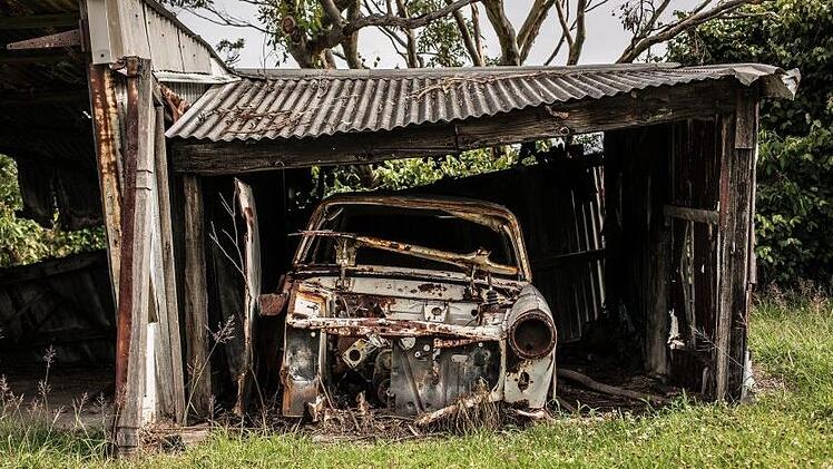 Vor 20 Jahren hat ein Mann sein Auto in einer Garage in Frankfurt geparkt und vergessen. Symbolbild: pixabay.de