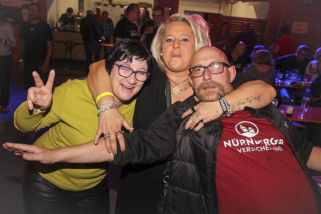Party und Tanz in der Dreifachhalle