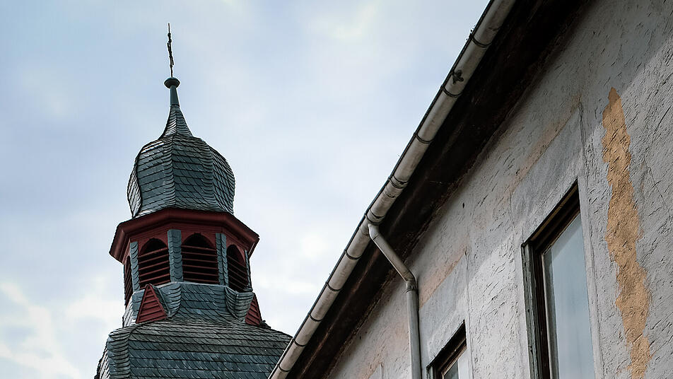 Rheinland-Pfalz schlägt Pisa: Weltrekord für schiefsten Turm in Gau-Weinheim