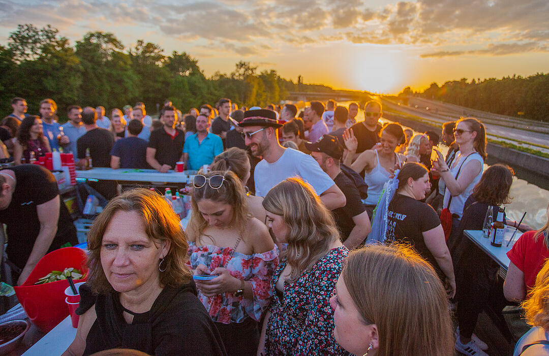 Bayern 3 Partyschiff in Fürth