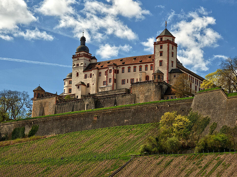 Festung Marienberg oberhalb des Mains in Würzburg