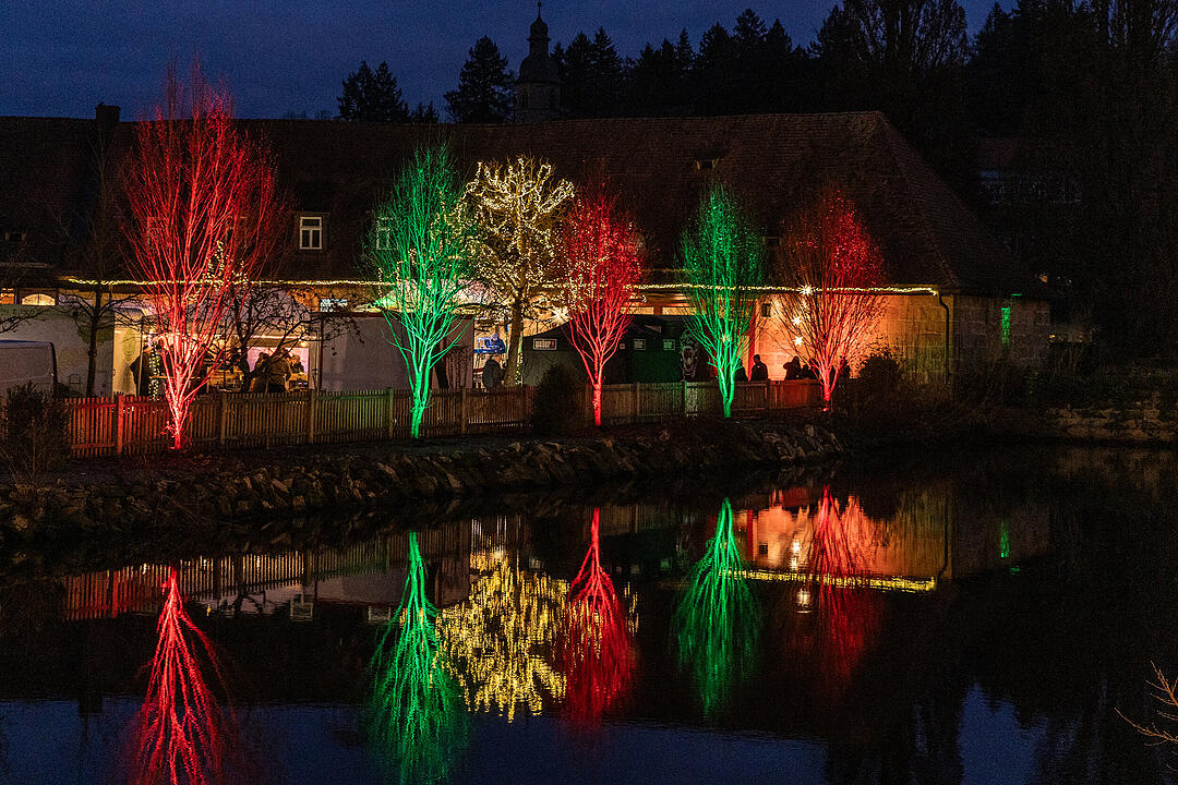 Der wunderschöne Weihnachtsmarkt ist ein Erlebnis für die ganze Familie!