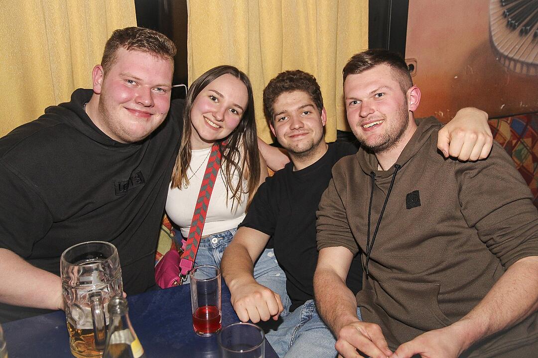 Heavy Volxmusic im Tanzcenter