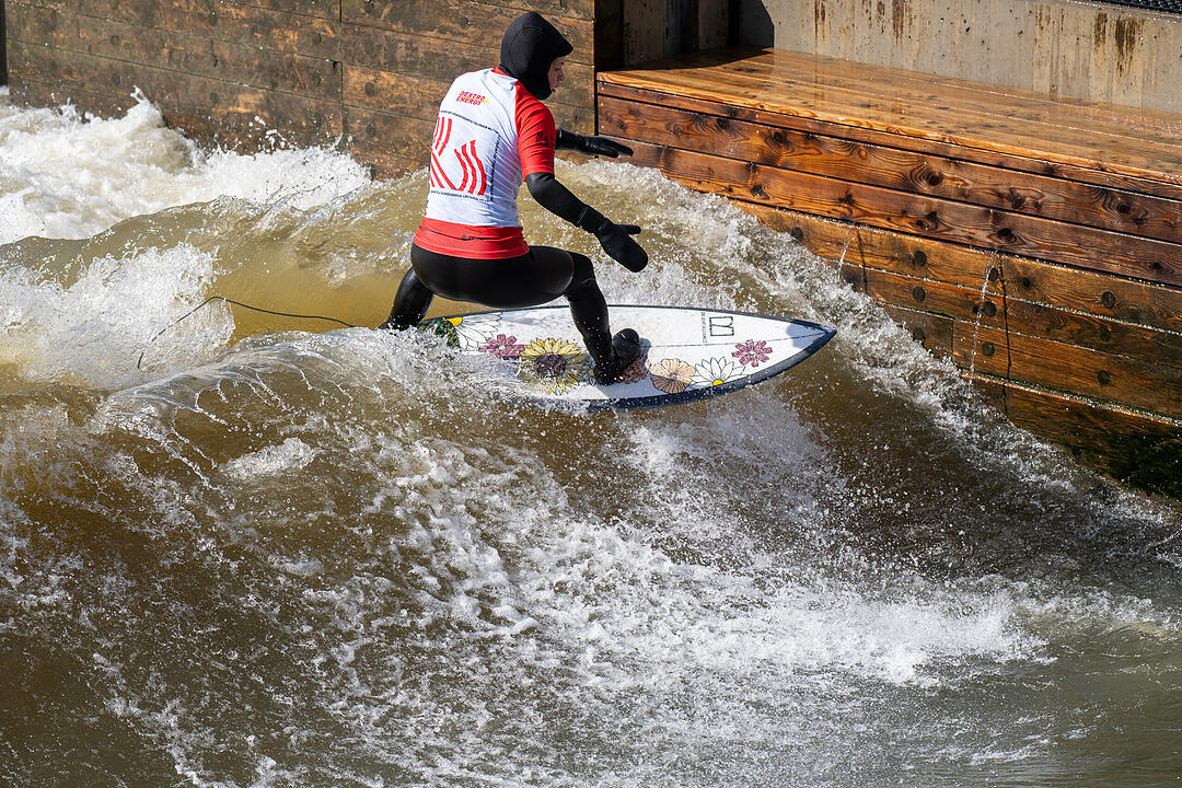 Die Surferwelle mitten in Nürnberg