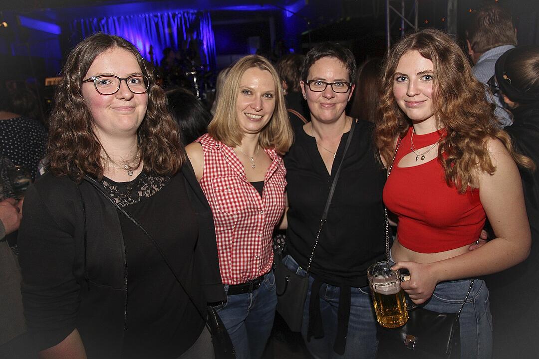 Klasse Party-Stimmung  am ersten Weihnachtsfeiertag