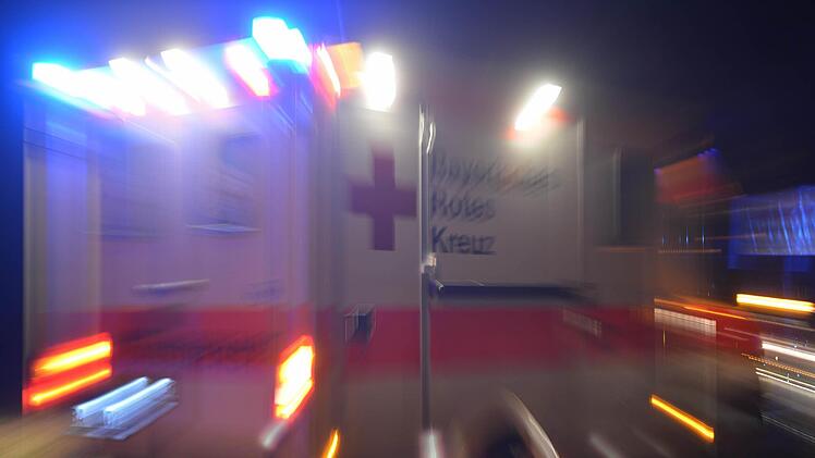 Am Montagabend (18. Dezember 2017) verstarb eine Polizistin, nachdem sie schwere Verletzungen erlitten hatte. Foto: Symbolbild/NEWS5/Haag