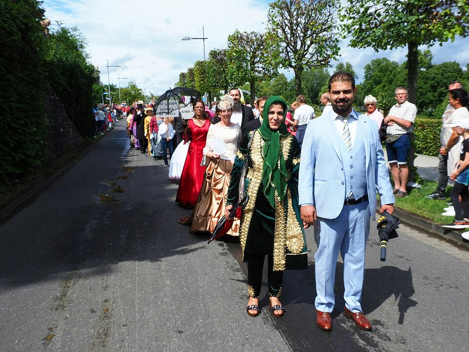 Großer historischer Festzug durch Bad Kissingen!