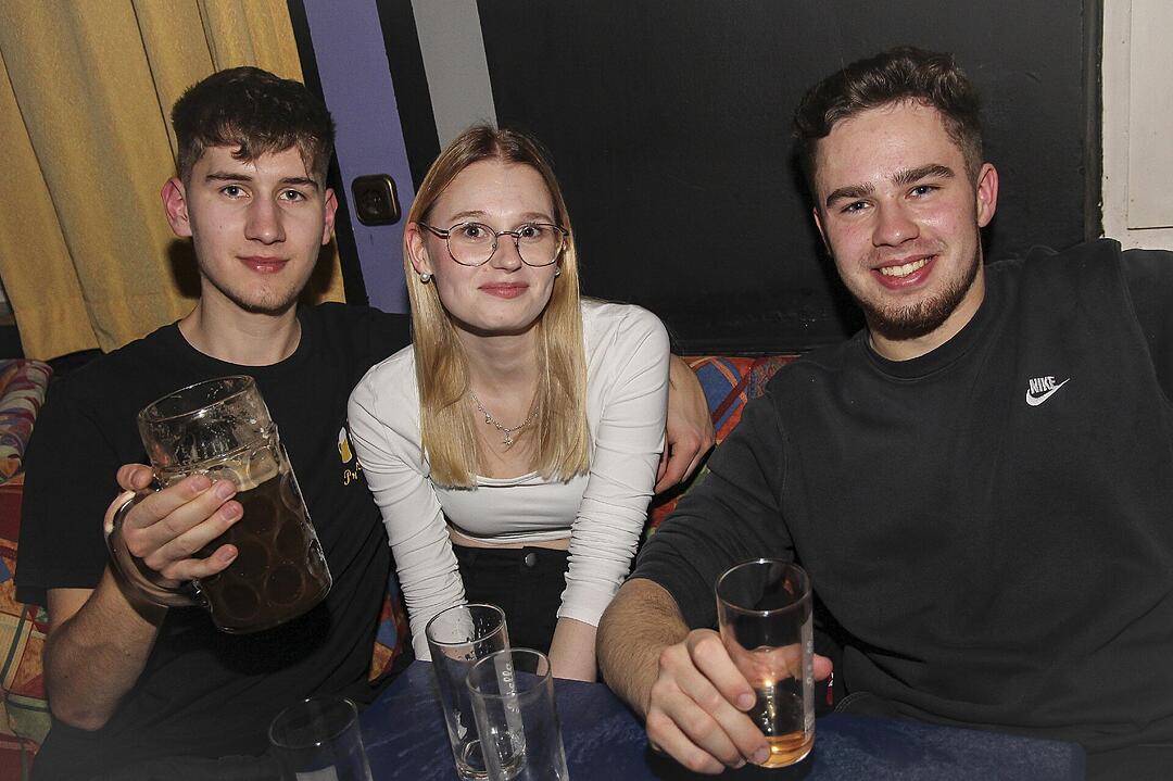 Klasse Party-Stimmung  am ersten Weihnachtsfeiertag