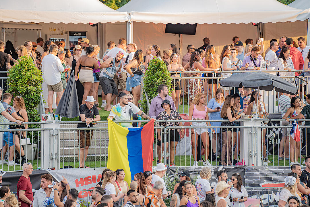 Mit vielen internationalen und nationalen Live-Acts!