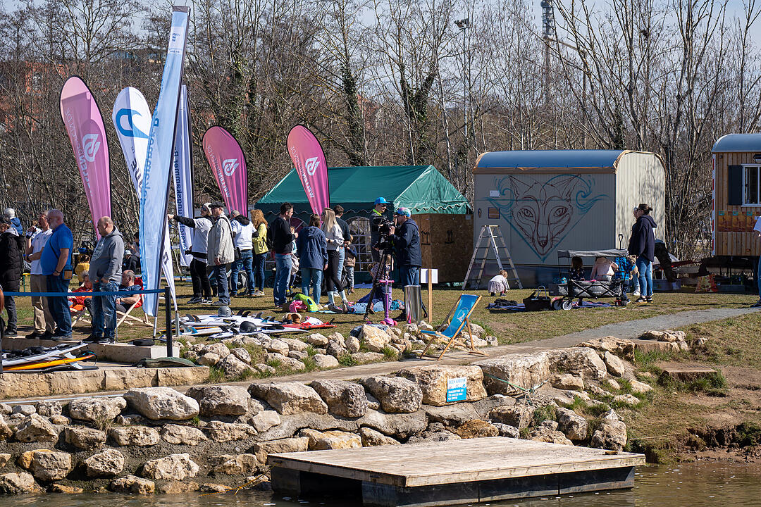 Die Surferwelle mitten in Nürnberg