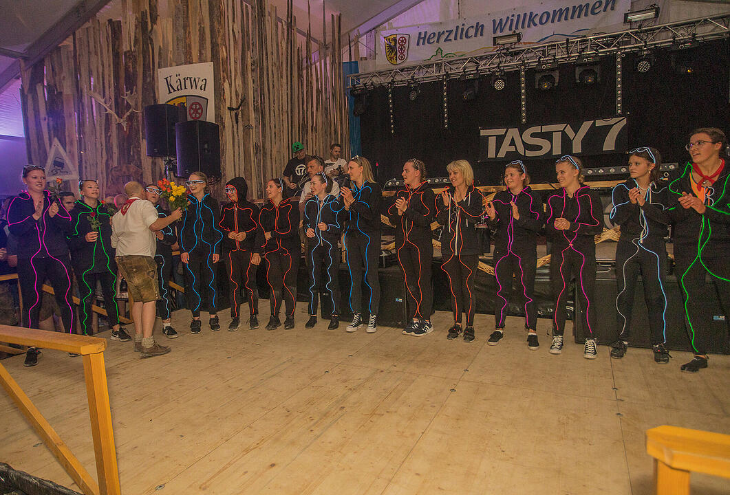 Die Cover- und Partyband "Tasty 7" spielten am Samstag.