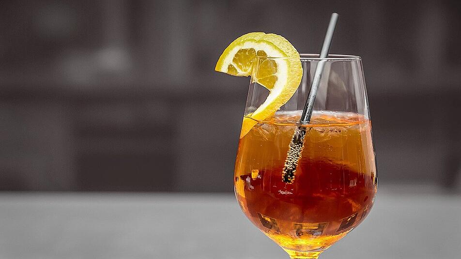Cocktails mit Wein sind eine leckere Alternative zu Hochprozentigem.