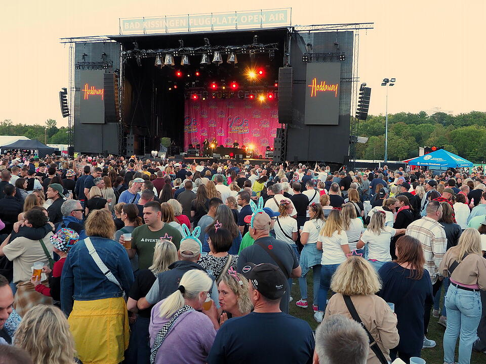 Die Mega Party voller Hits & Nostalgie.