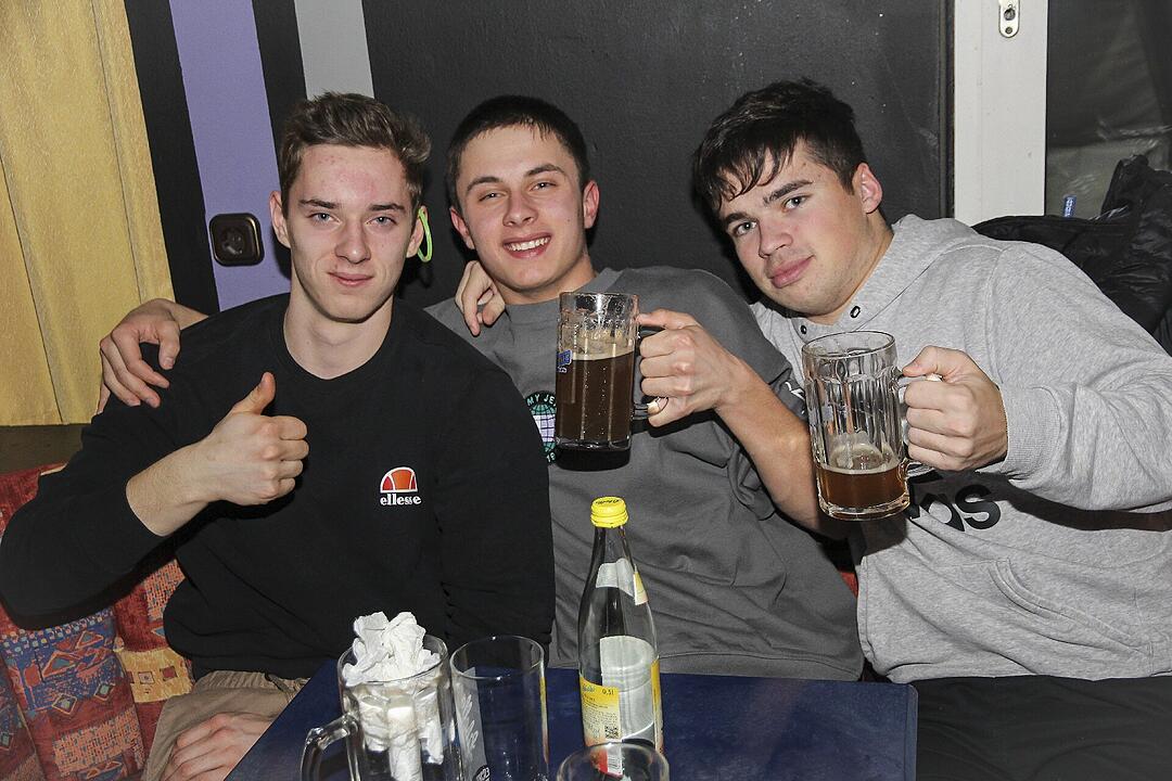 Klasse Party-Stimmung  am ersten Weihnachtsfeiertag