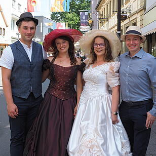 Großer historischer Festzug durch Bad Kissingen!