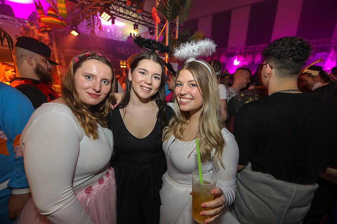 Beste Partystimmung in der Stadthalle