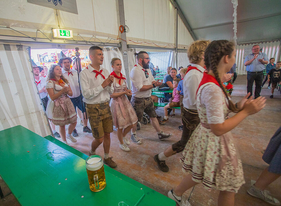 Die Cover- und Partyband "Tasty 7" spielten am Samstag.
