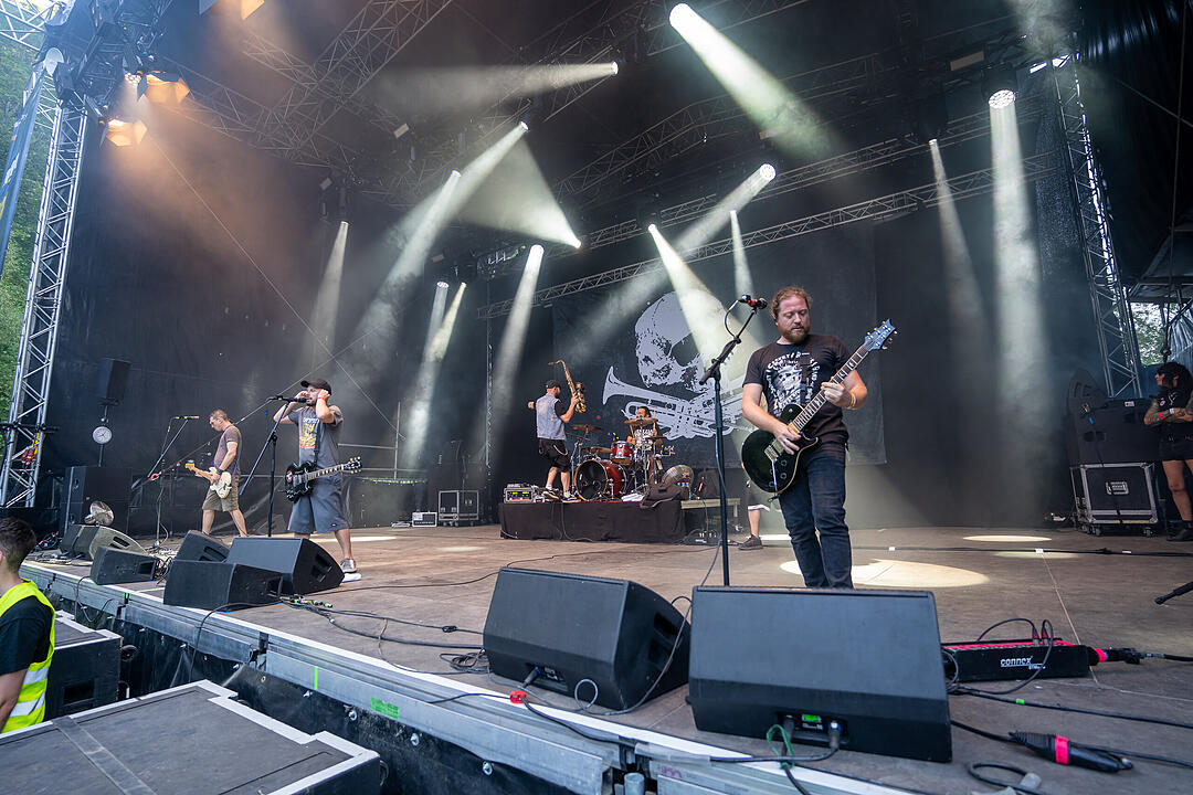 RISE AGAINST, NINA CHUBA, SONDASCHULE, BOSSE u.v.m.