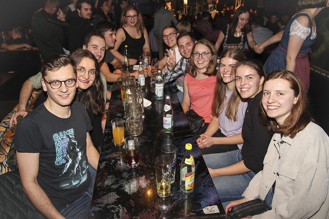 Klasse Party-Stimmung  am ersten Weihnachtsfeiertag