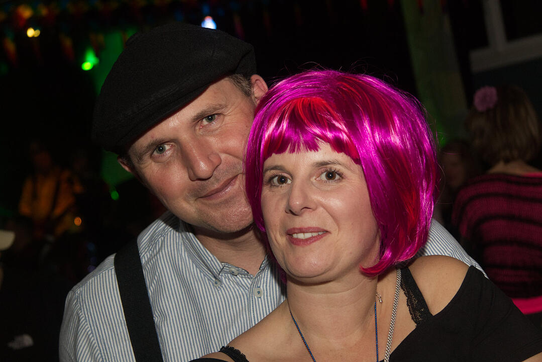 Fasching pur in der Grundschulturnhalle