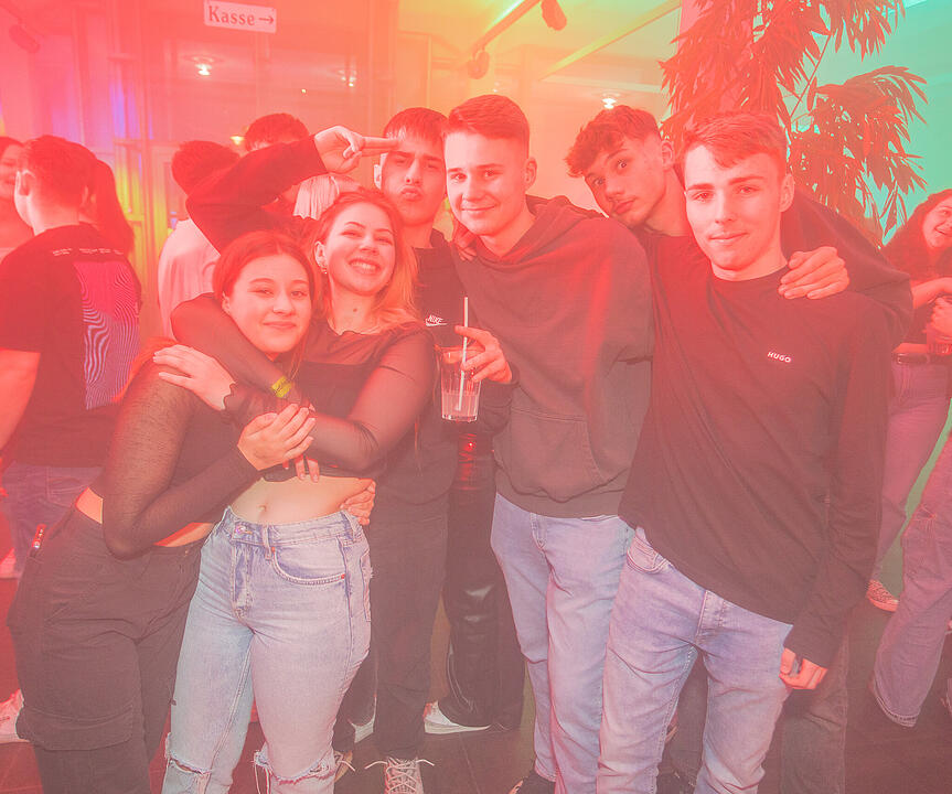 Nach dem einschlagenden Erfolg der ersten Kufa Club Night wurde ausgelassen die 2. Auflage gefeiert.