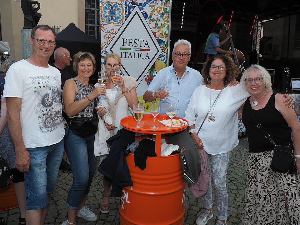 Aperitivo, Vino, Musica und mehr!