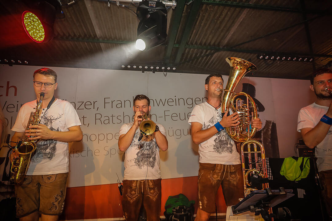 Impressionen vom größten Weinfest in Franken!