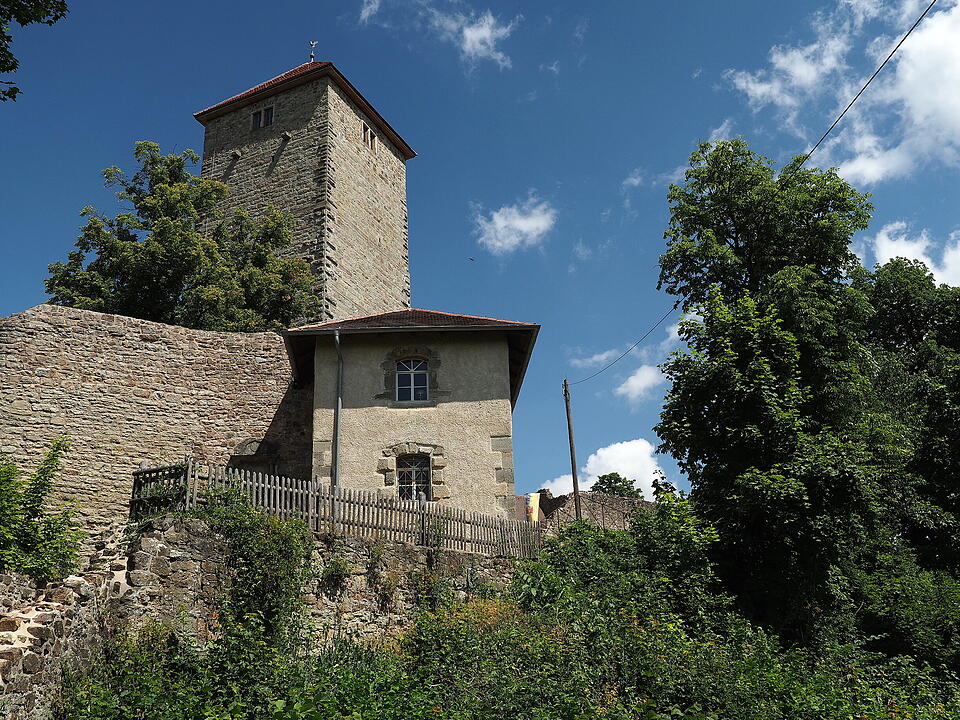 Die Lichtenburg ist eine Ruine auf dem Schloßberg.