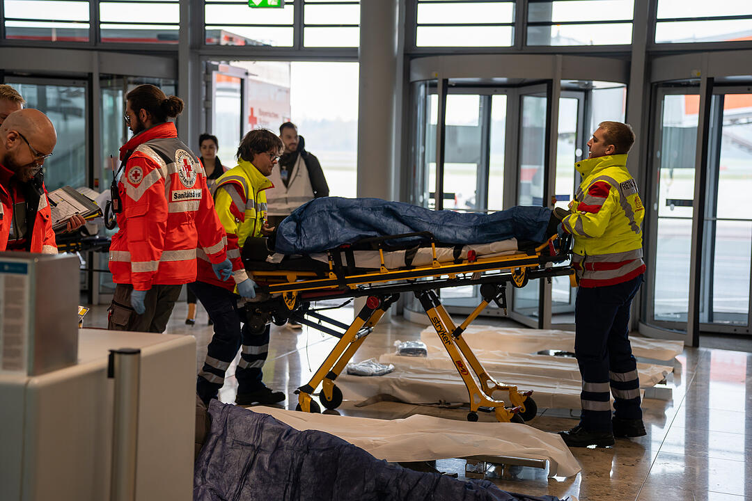 Großübung am Nürnberger Flughafen